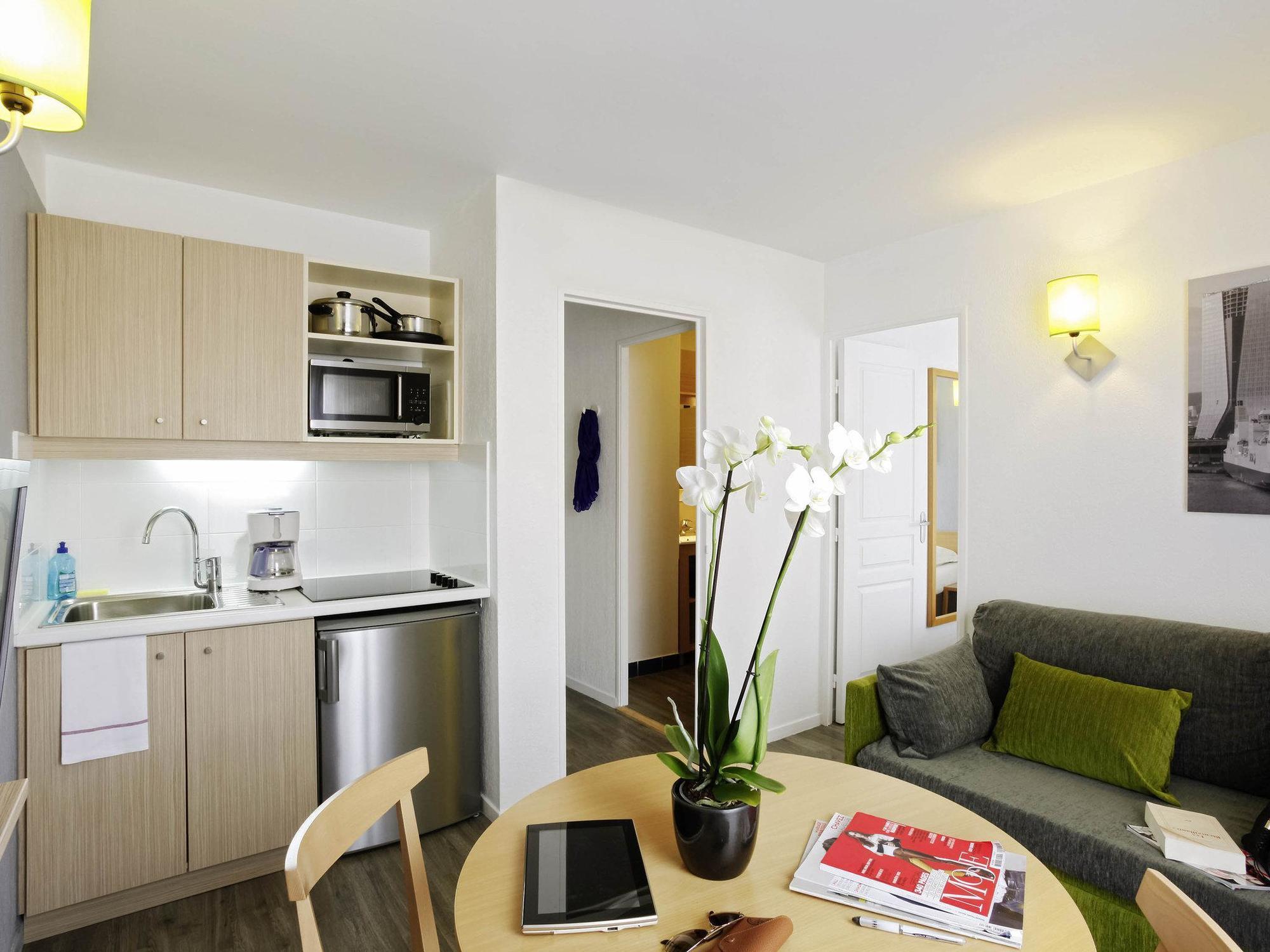 Aparthotel Adagio Access Marseille Prado Perier Bagian luar foto